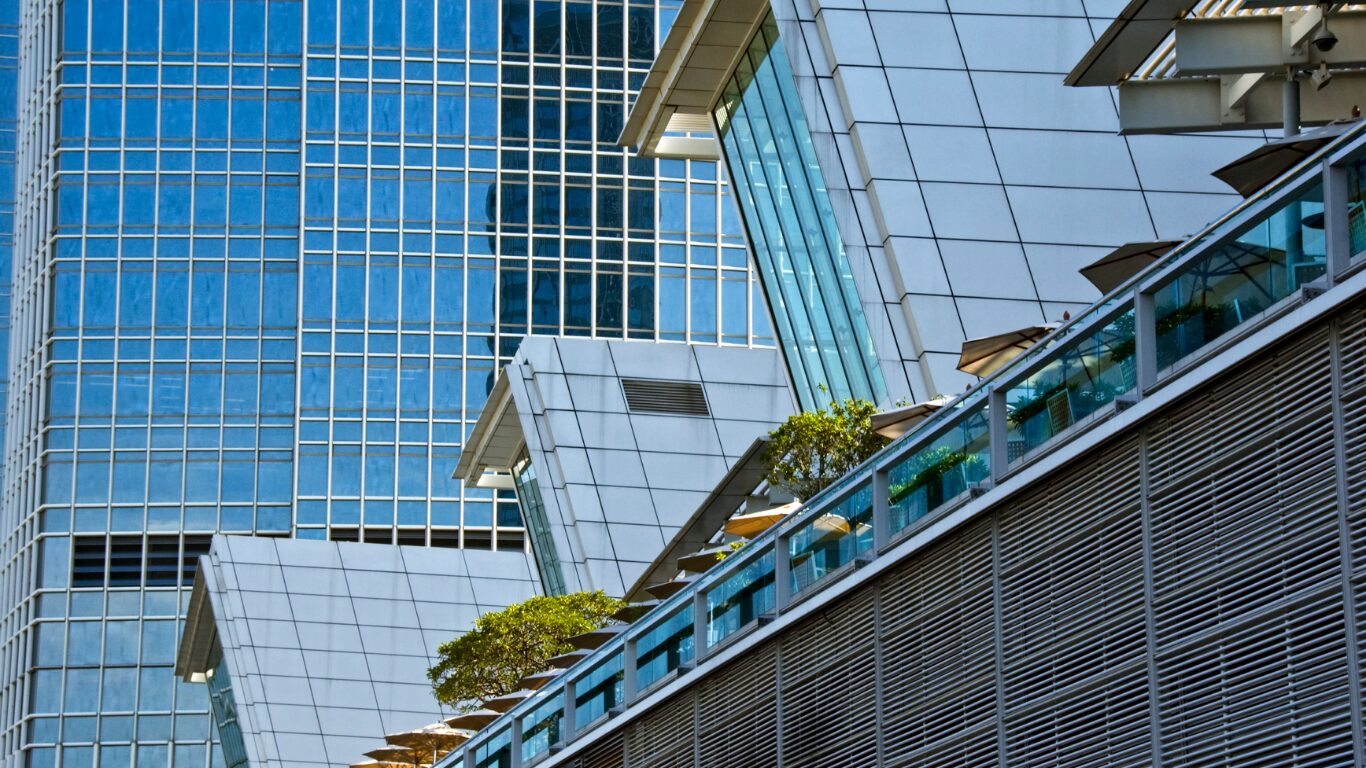 バーベキューの苦情を市役所に相談できる？